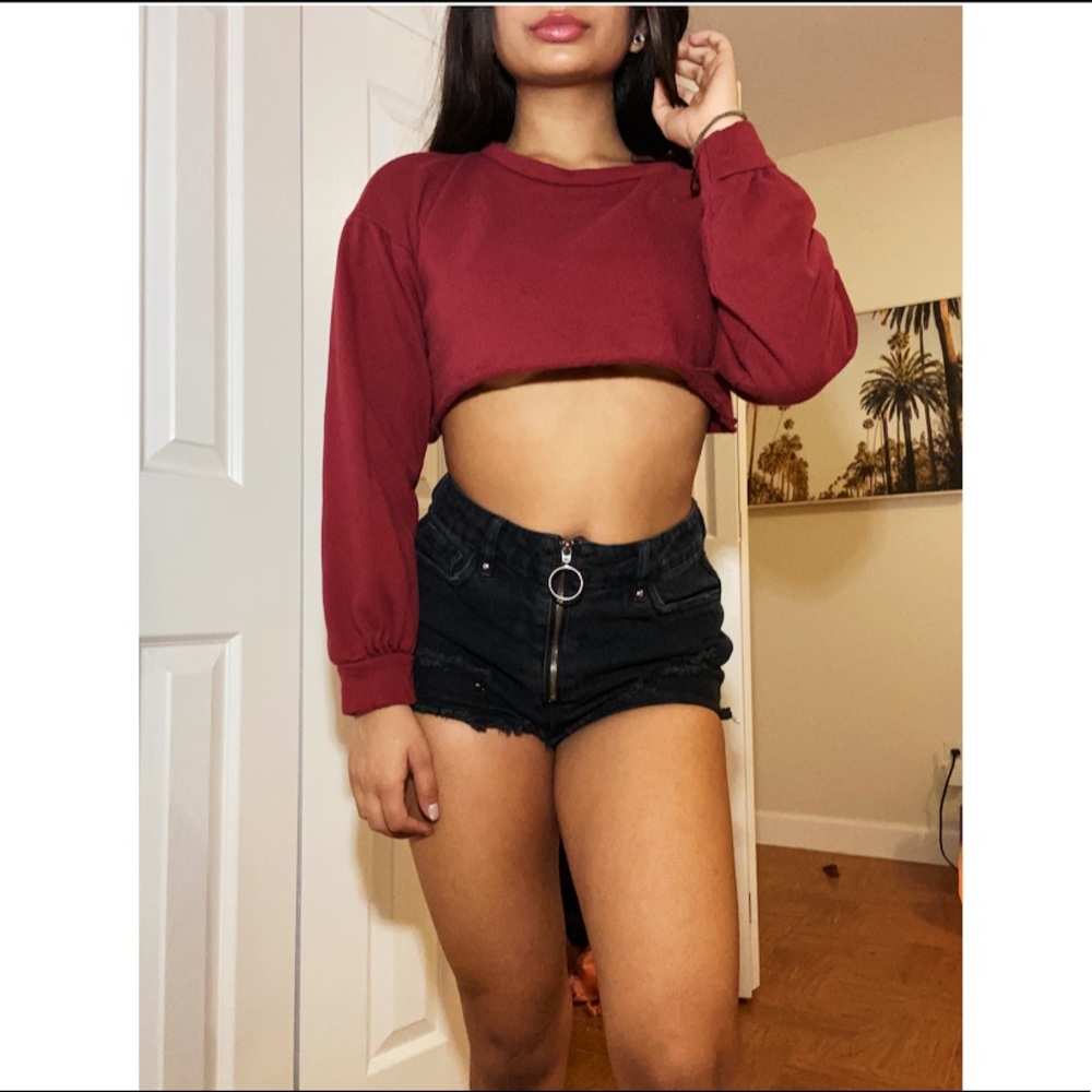 Maroon cropped crewneck